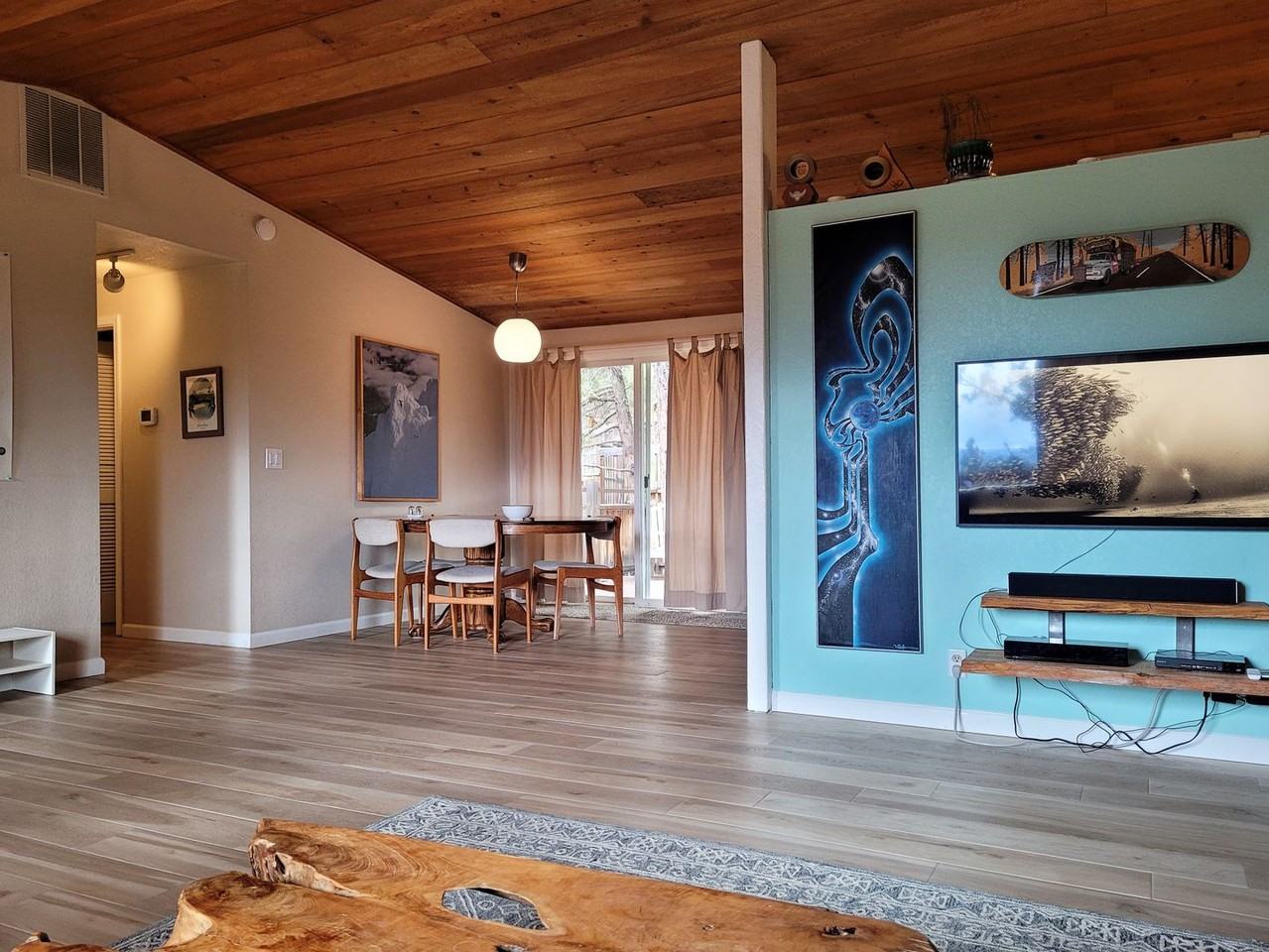 2030 Nw Cascade View Dr - Photo 5 of 23