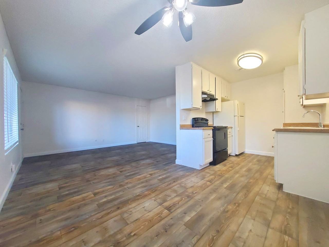 Tiara Greens - Photo 3 of 13