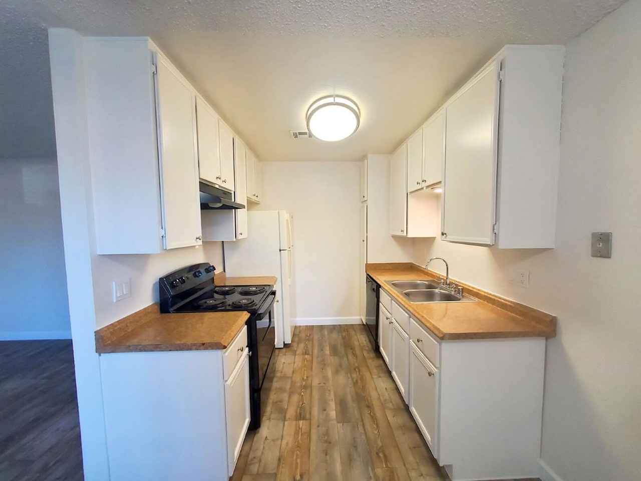 Tiara Greens - Photo 4 of 13