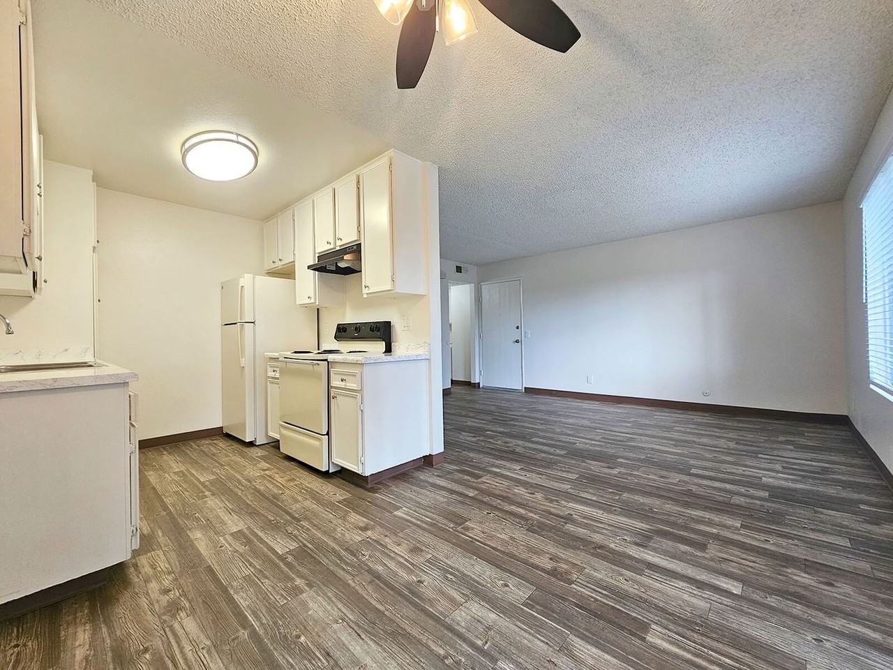 Tiara Greens - Photo 4 of 23