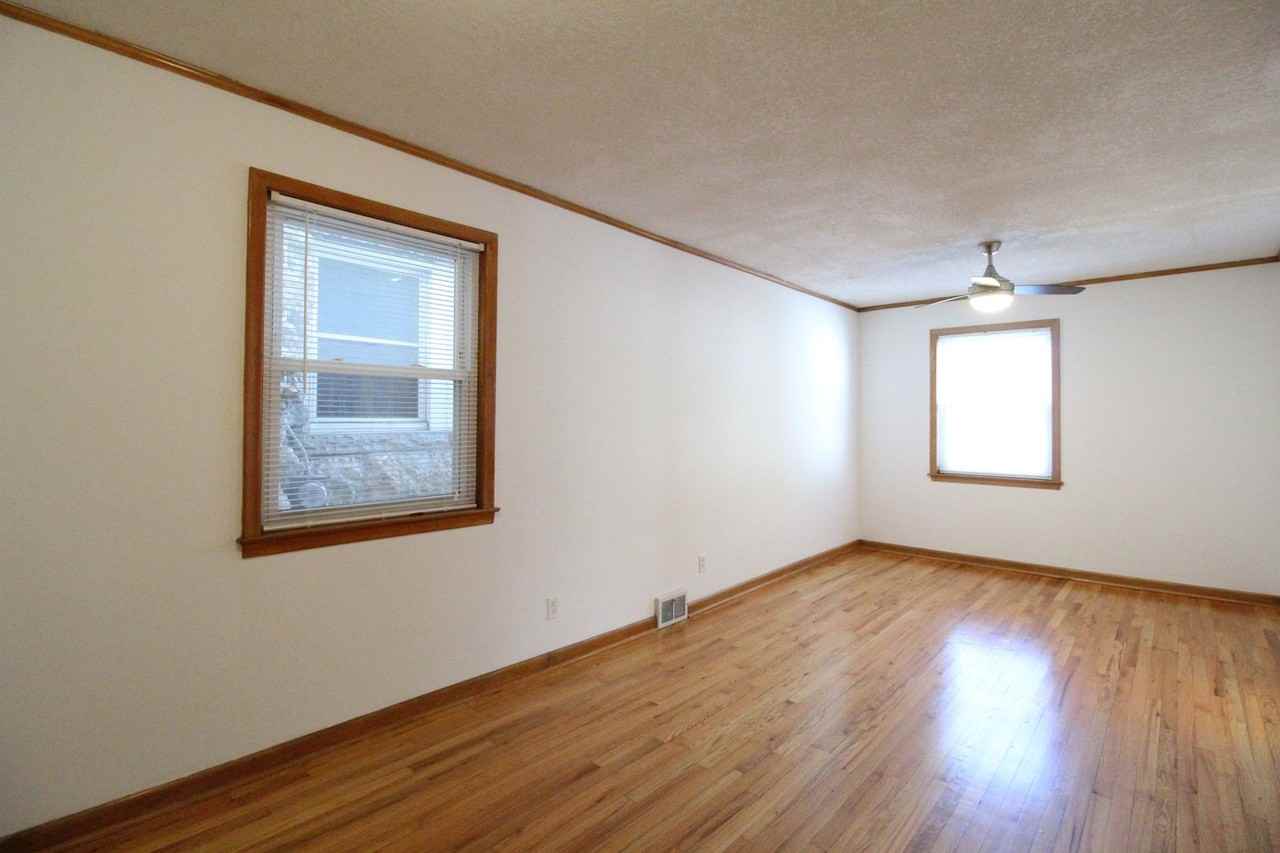 1312 W 39th St #1 - Photo 6 of 14