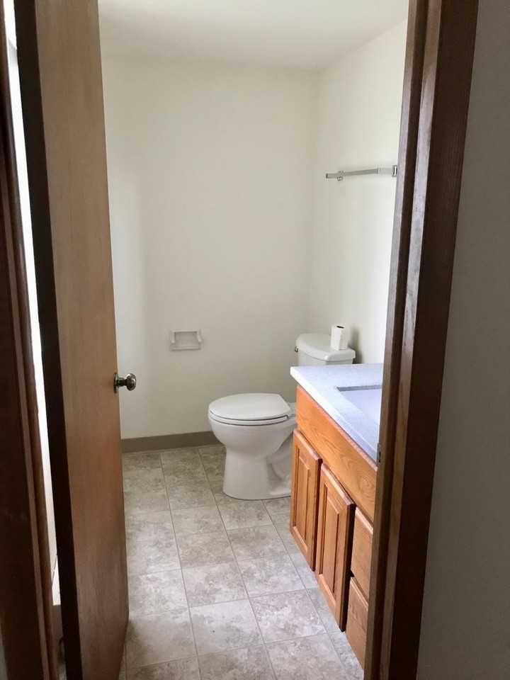 Reid Terrace - Photo 5 of 13