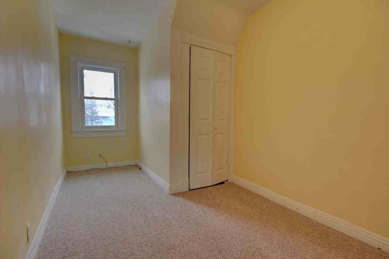 618 E 15th St - Photo 6 of 24