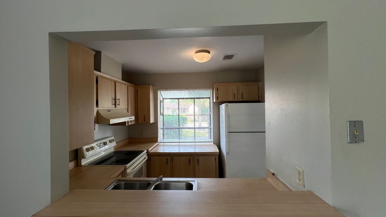 112 Dahlia Village Cir #76 - Photo 7 of 26