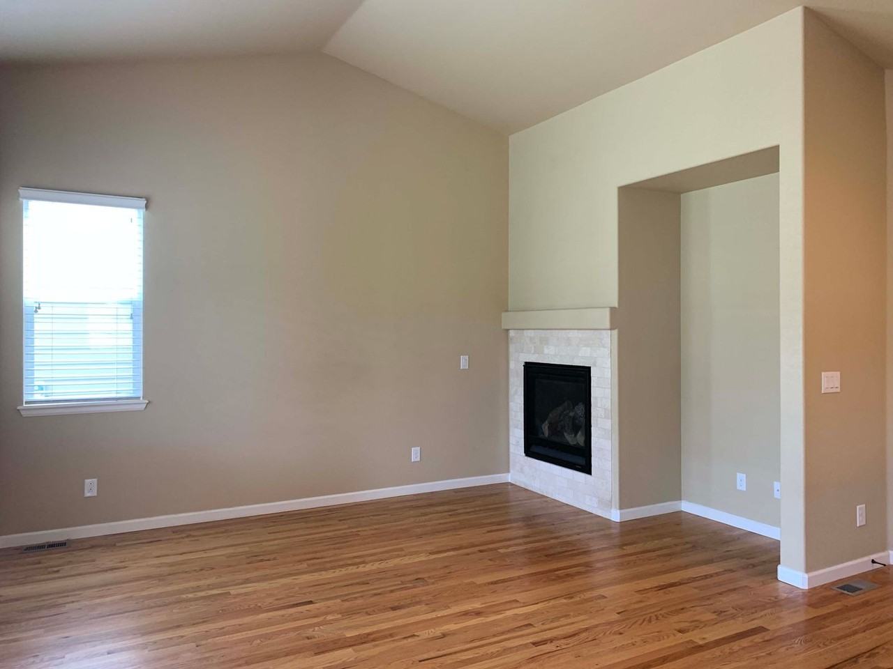 816 Crooked Creek Way - Photo 2 of 23