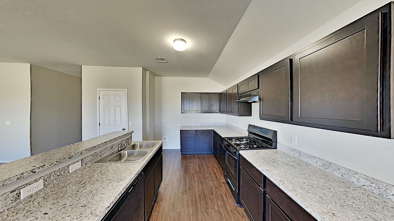1928 Hannah Ln - Photo 6 of 18