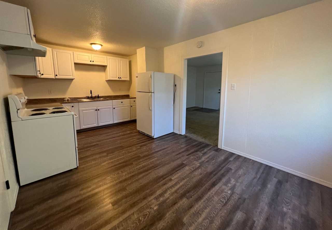 HF2209-04 - Photo 3 of 9