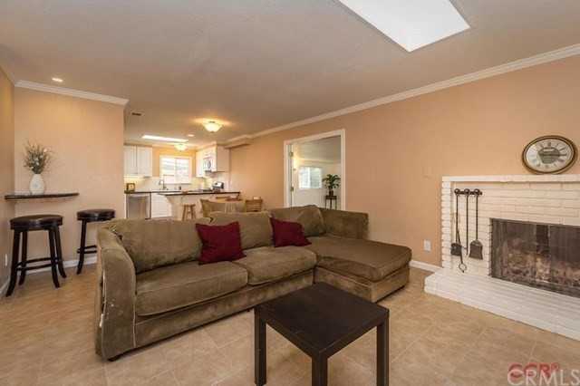 1542 Newport St - Photo 2 of 11