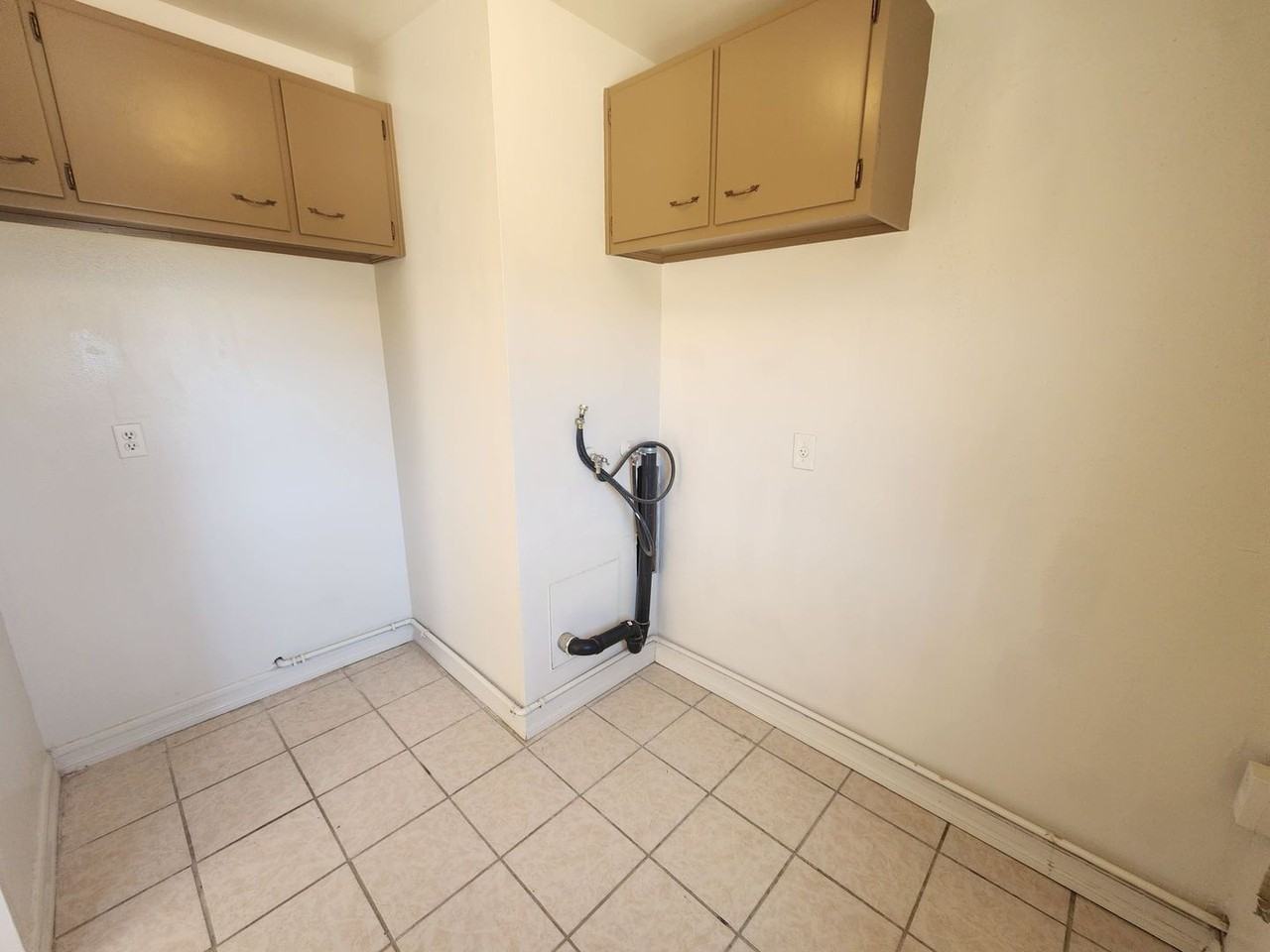 6819 Ivanpah Ave - Photo 4 of 13