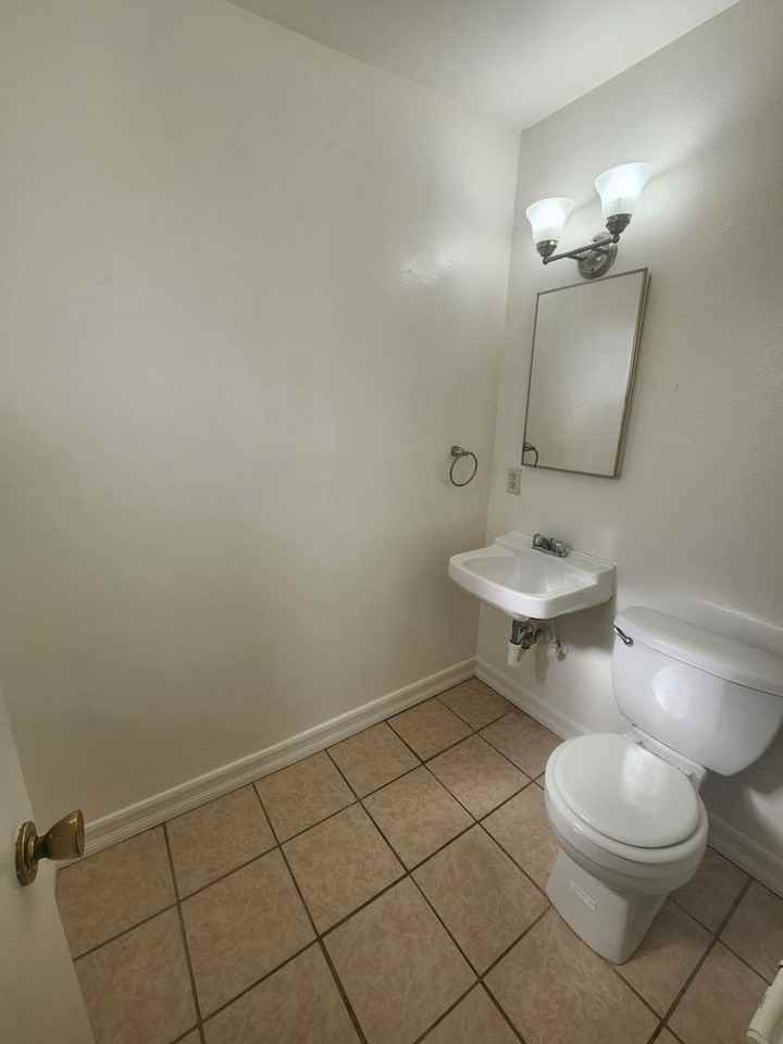 6819 Ivanpah Ave - Photo 7 of 13