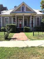 featured image of 915 W 23rd St