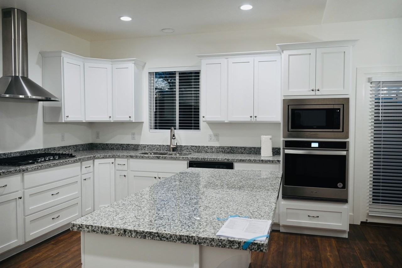 9534 S Oakeson Park Ct - Photo 3 of 35