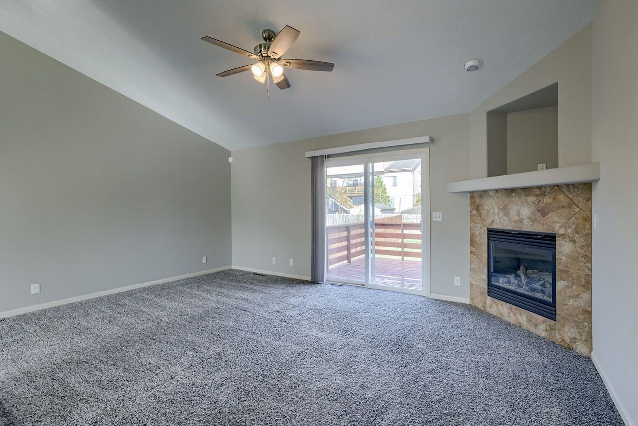 6121 S 190th Ter - Photo 6 of 24