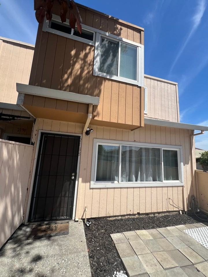 2188 Luz Ave - Photo 2 of 25