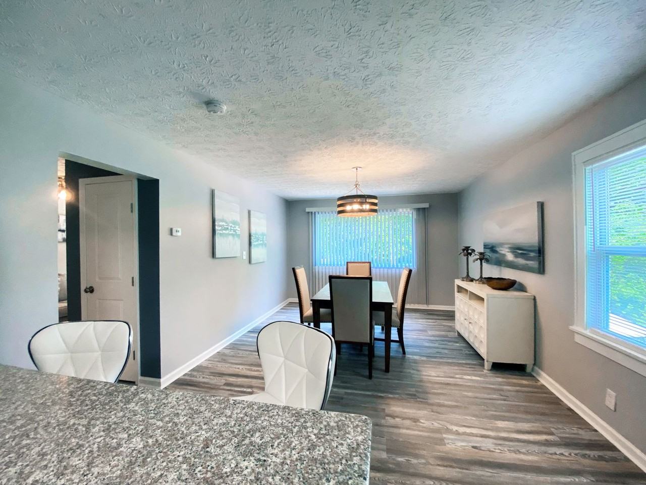 7287 Wright Ave - Photo 5 of 18