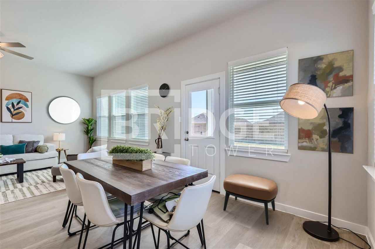 7426 Farmstead St - Photo 6 of 14