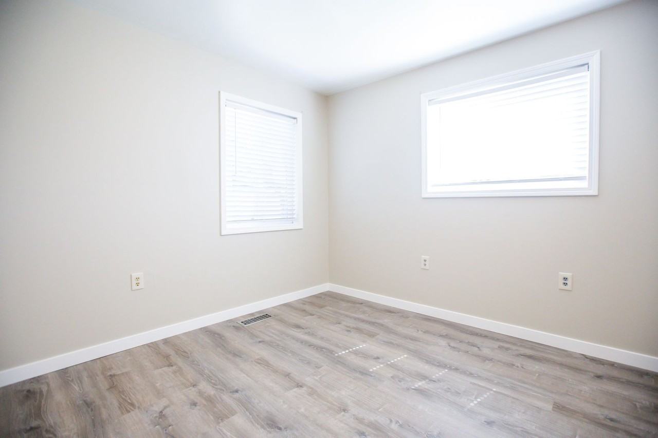 2330 Hyde St Se - Photo 6 of 12