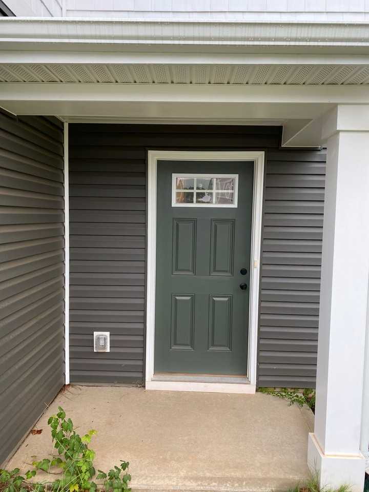 5128 Rustling Pines Ct - Photo 5 of 16