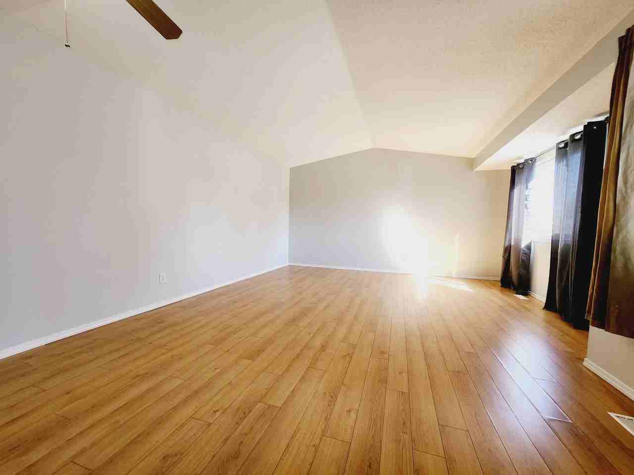 611 Willow Court NW - Photo 5 of 28