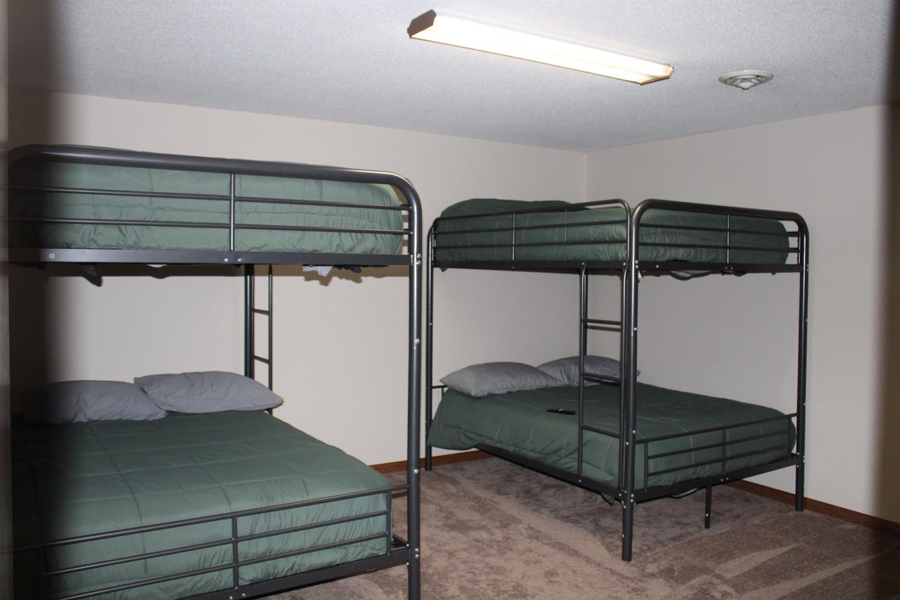 42673 U.S. - Photo 4 of 17