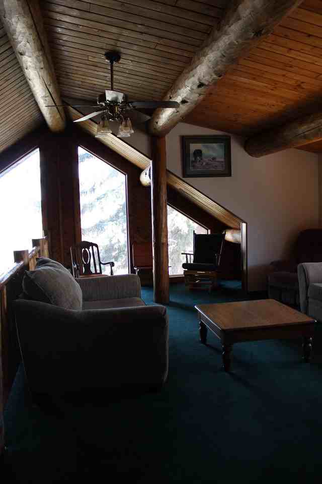 57225 Clark Avenue - Photo 6 of 17