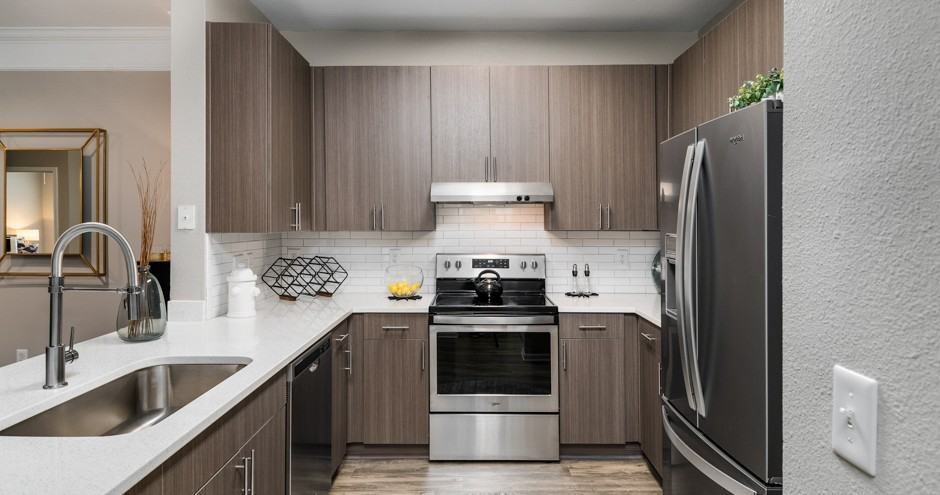 Montford at Madison Park Apartments - Photo 6 of 40