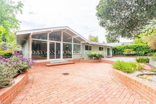 212 Blackstone Dr - Photo 1 of 1