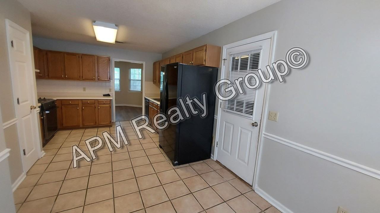 1106 Riverwalk Way - Photo 6 of 17