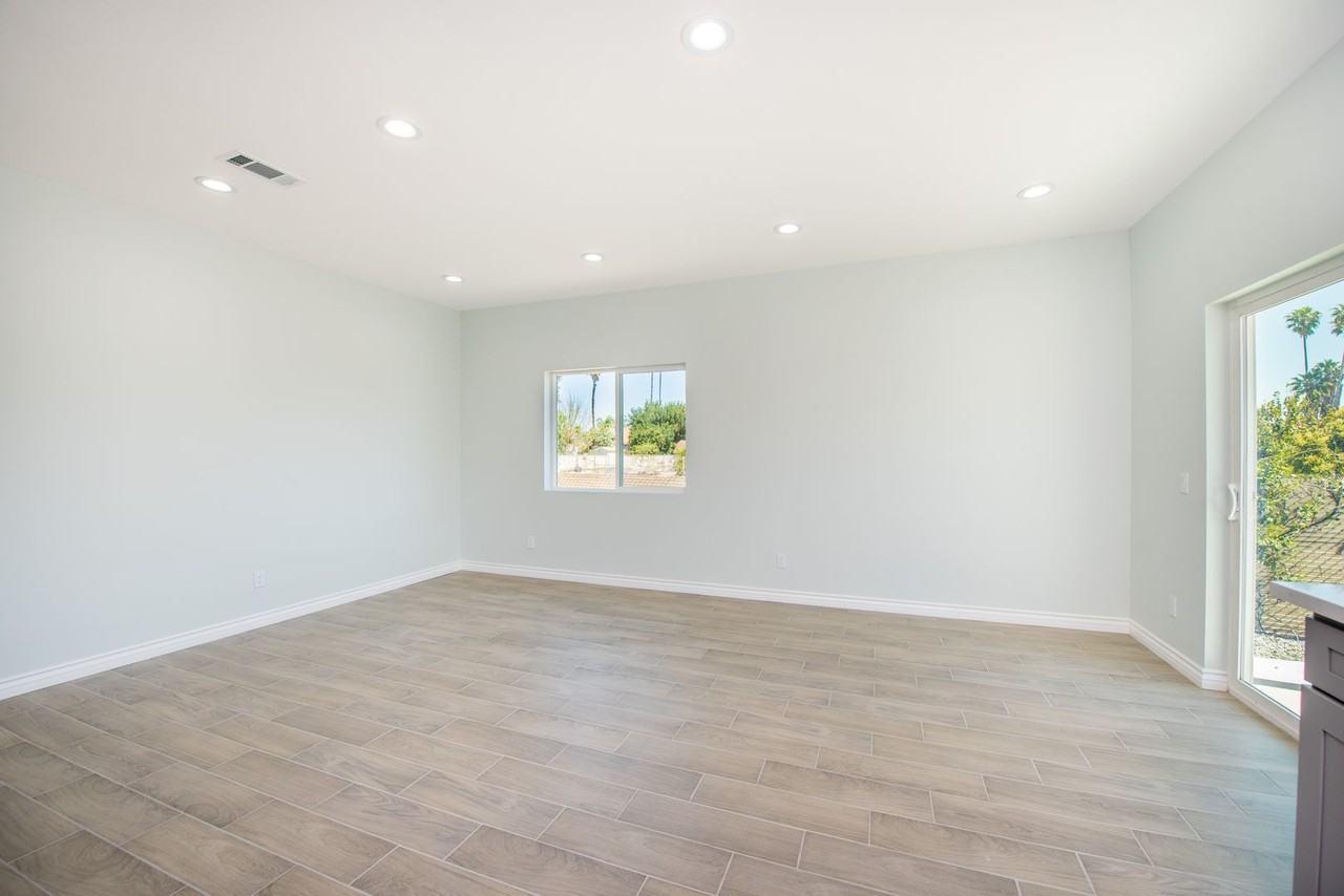 5409 Rose Ave - Photo 5 of 25