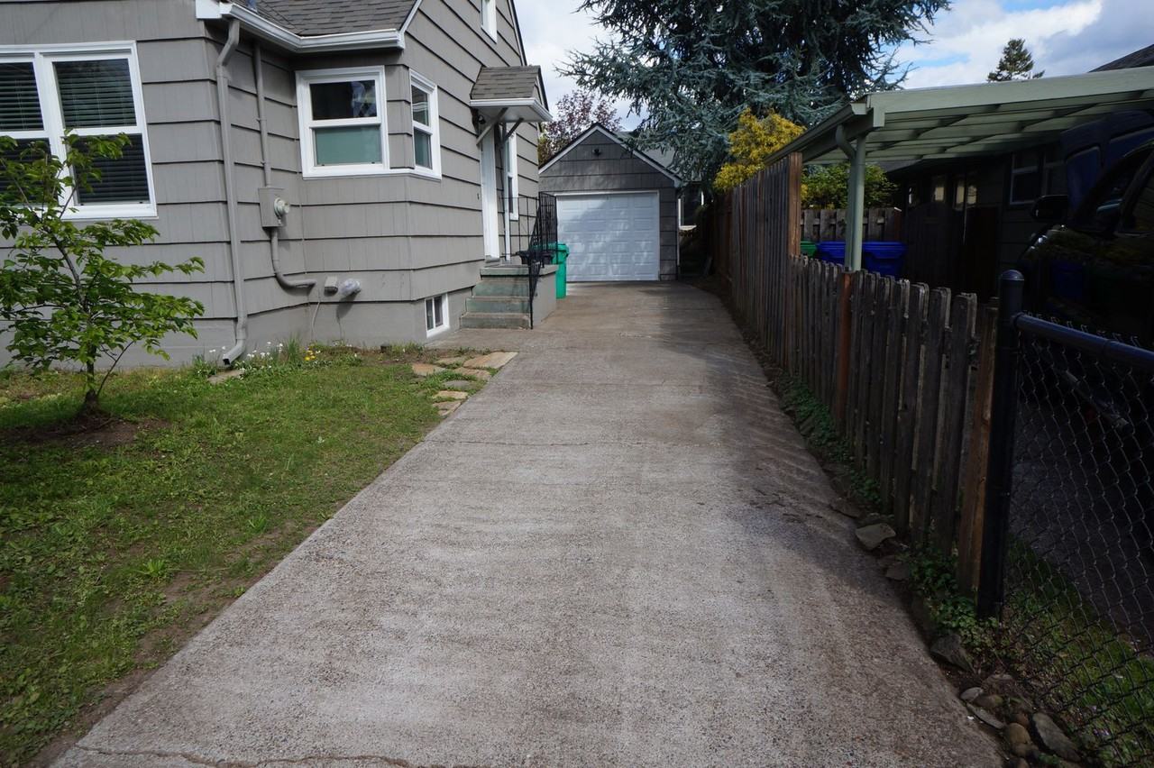 3546 Se 60th Ave - Photo 3 of 31