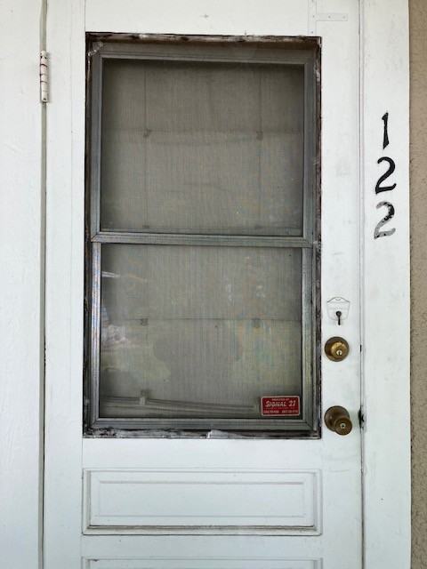 122 S Montgomery Ave - Photo 2 of 20