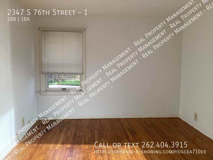 2347 S 76th St #1 - Photo 3 of 18