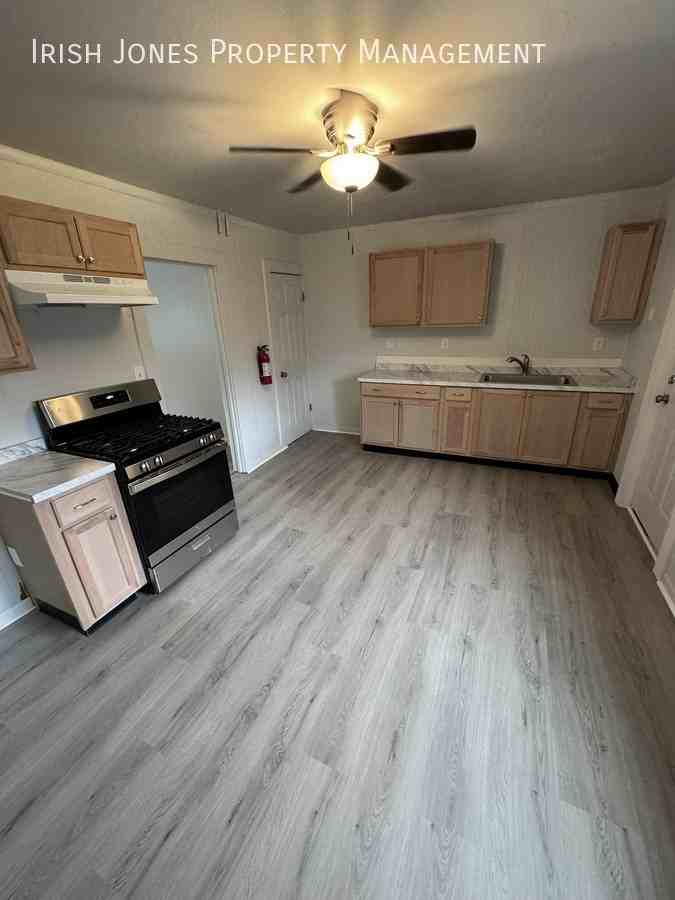 349 Gooding St - Photo 2 of 6