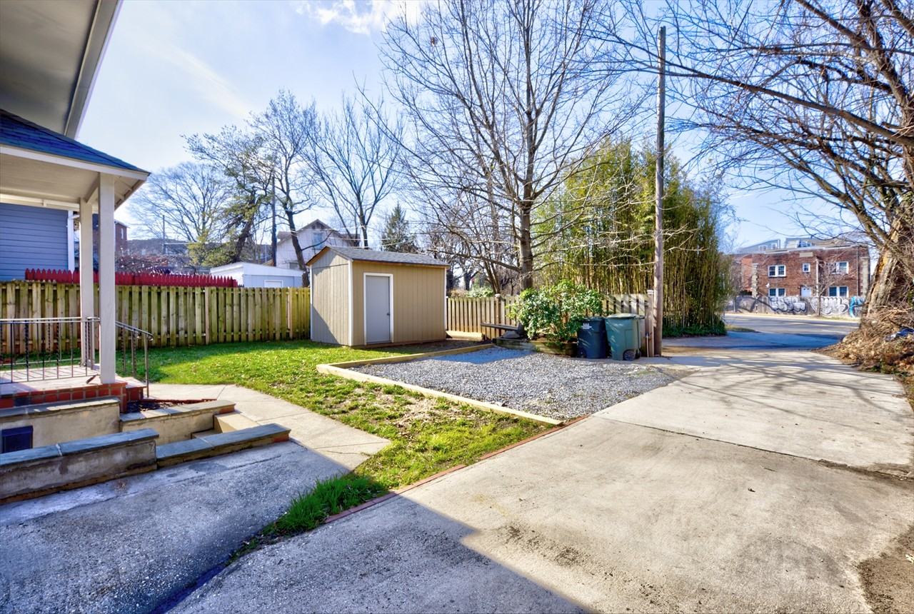 5430 N Capitol St Nw - Photo 2 of 12