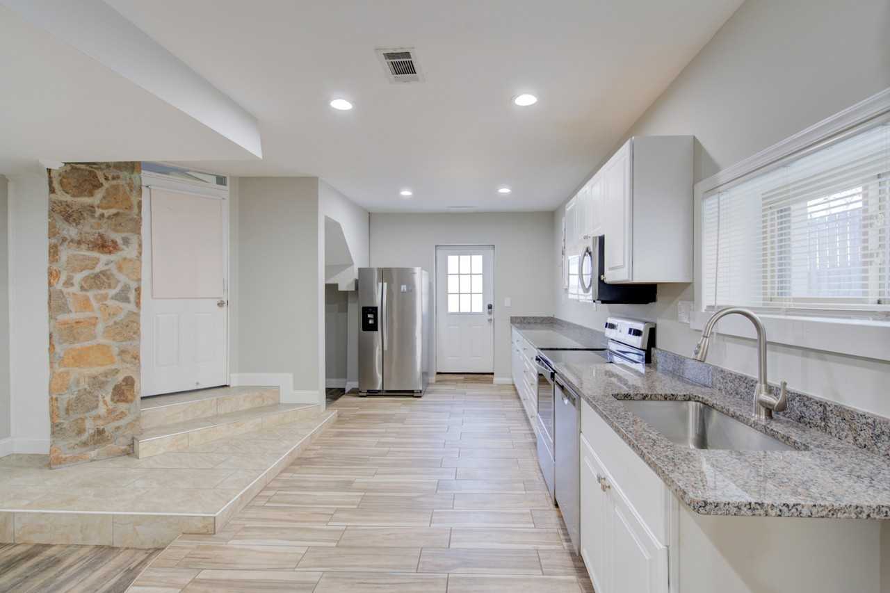 5430 N Capitol St Nw - Photo 3 of 12