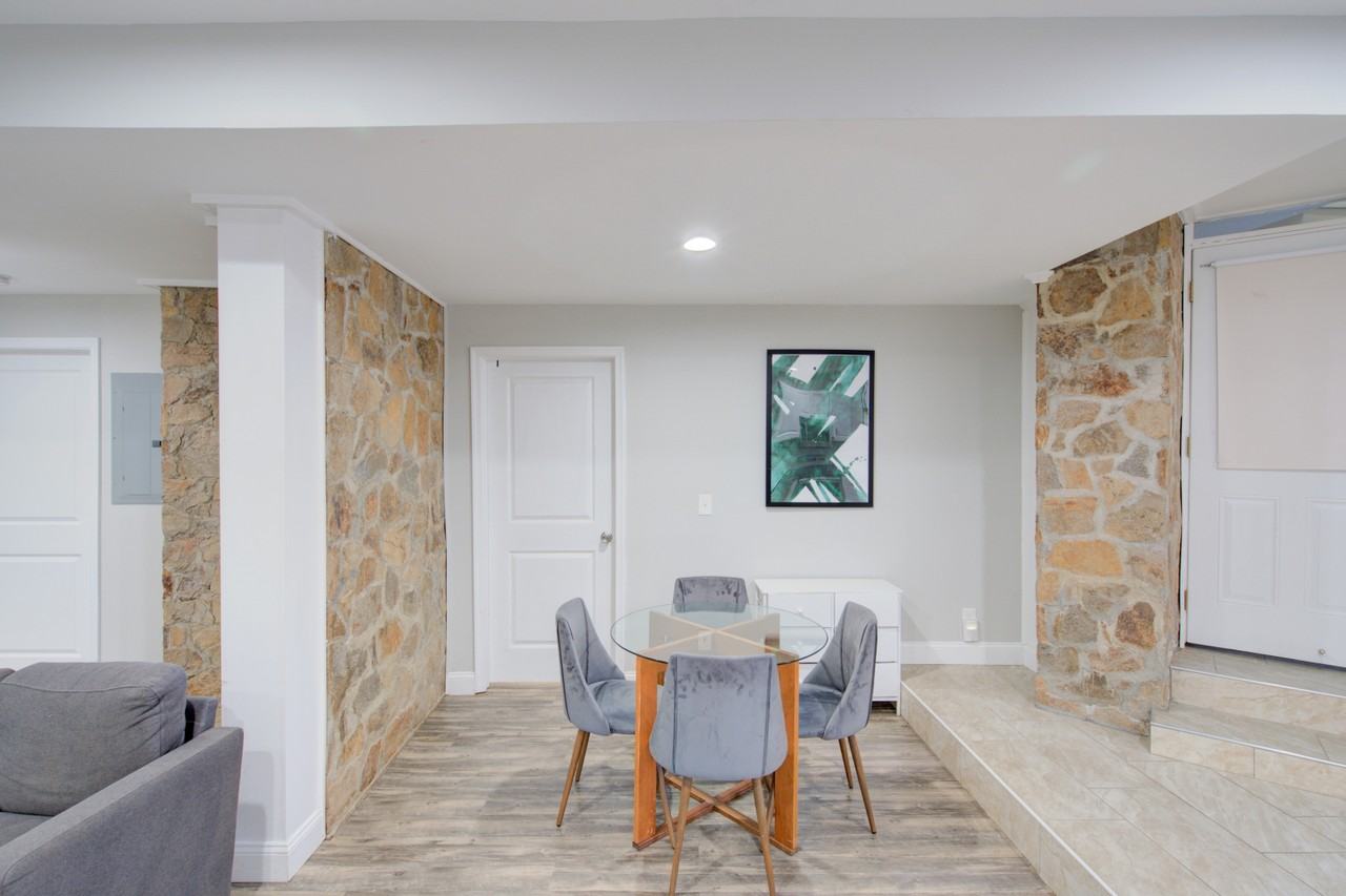 5430 N Capitol St Nw - Photo 6 of 12