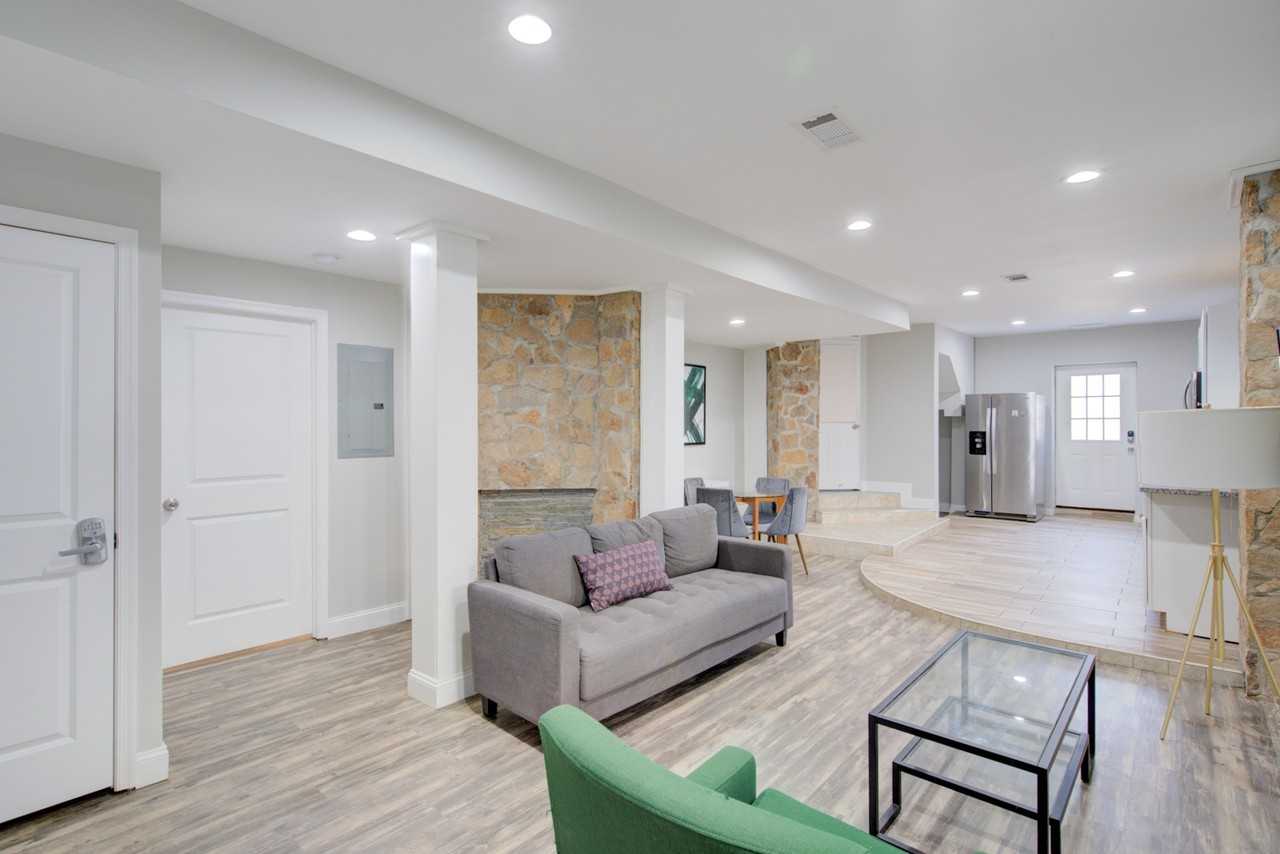 5430 N Capitol St Nw - Photo 7 of 12