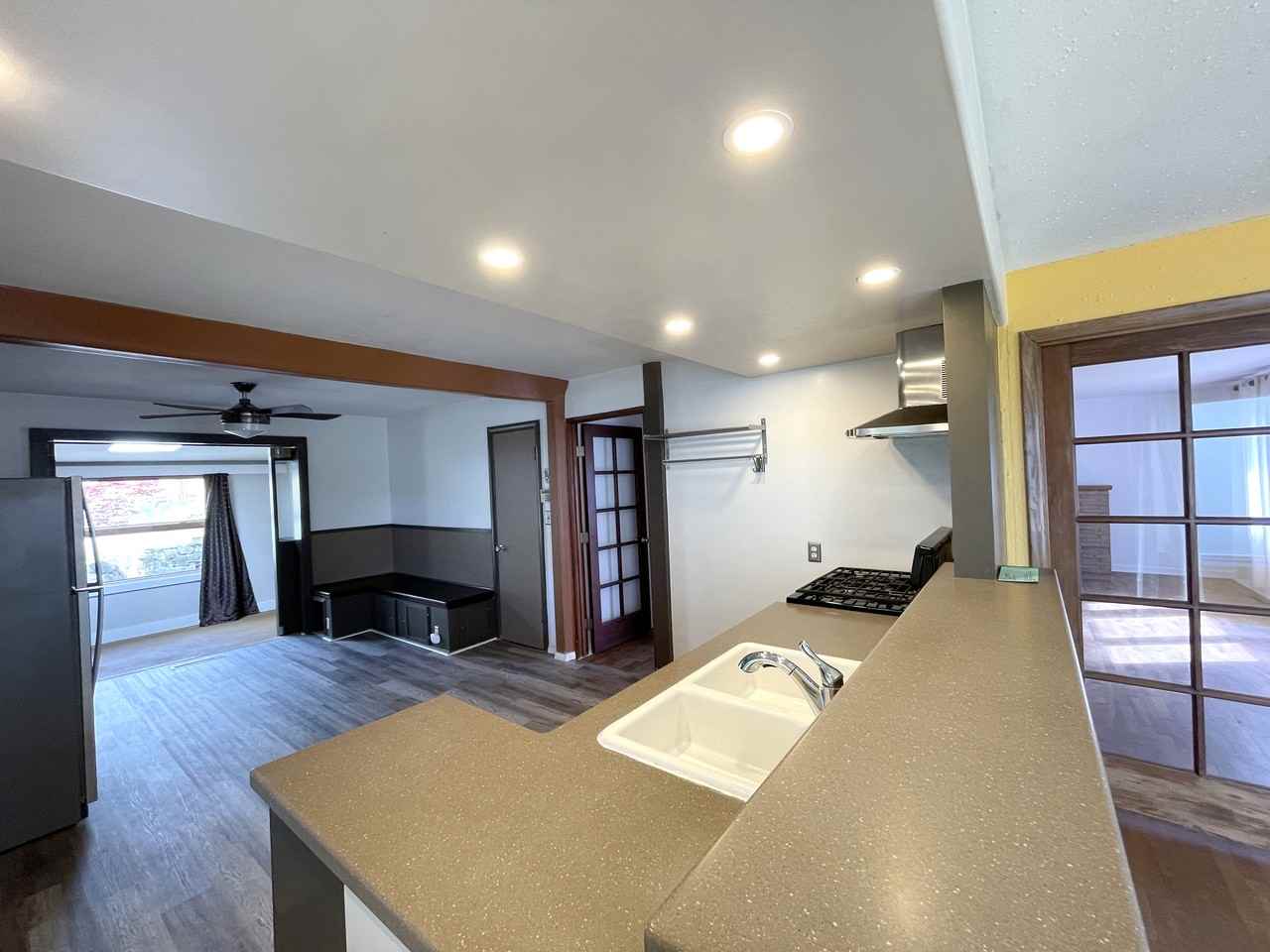 1616 Perry Ave #NA - Photo 5 of 50