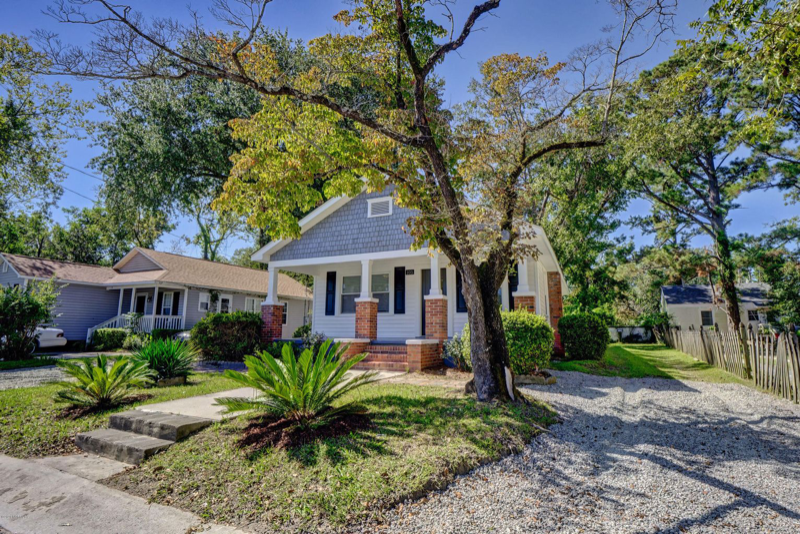 105 Montgomery Ave - Photo 2 of 19