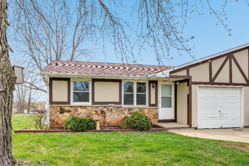 1006 S Erie St - Photo 3 of 19