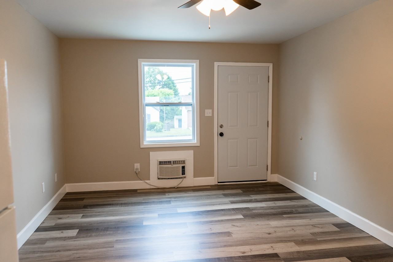 Holbrook Apartments - Photo 2 of 13