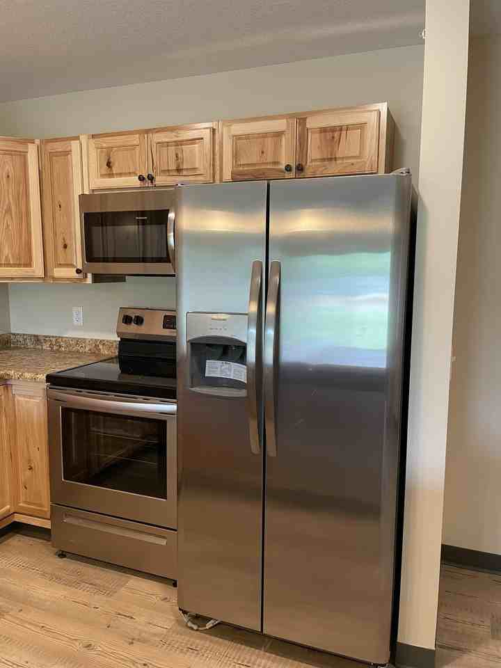 Medford Apartments - Photo 2 of 11