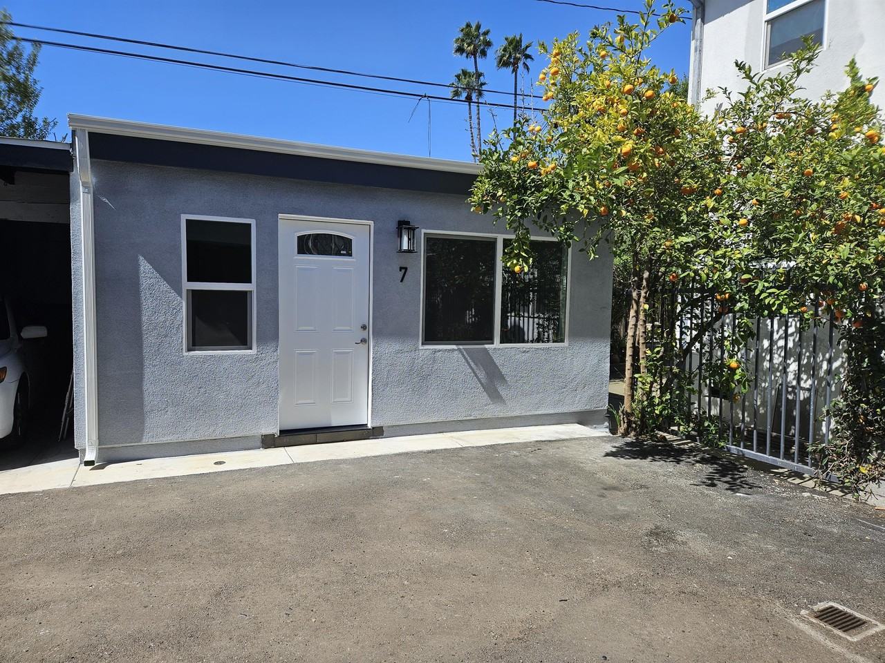 1137 North Formosa Avenue - Photo 3 of 6