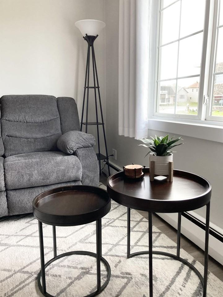 319 1st St - Photo 3 of 9