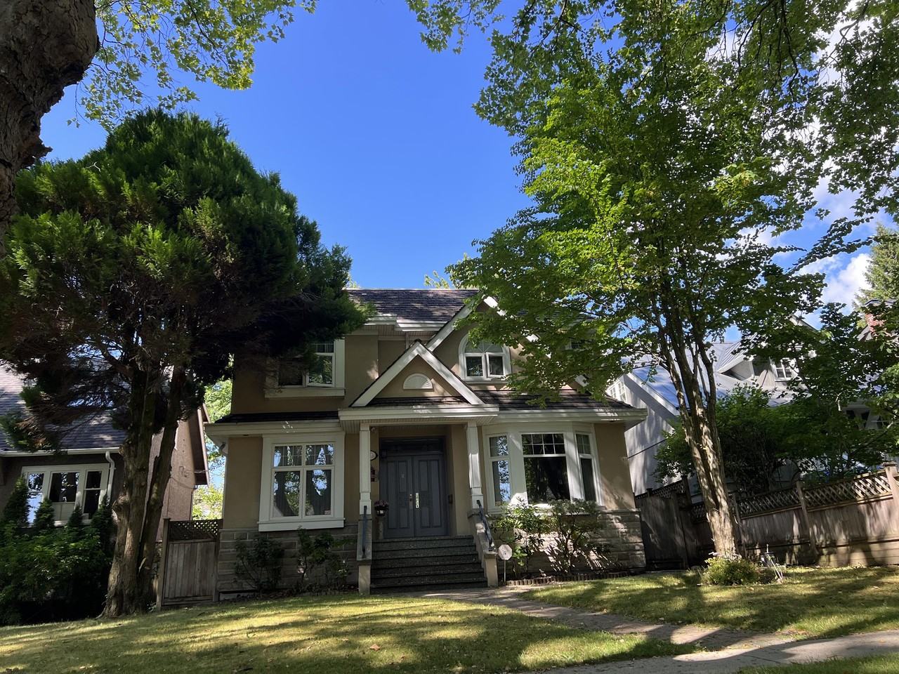 3817 26th Ave W 1, Vancouver, BC V6S 1P3 2 Bedroom House for 2,700