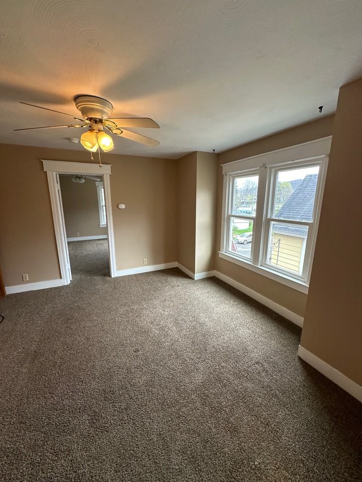 108 Adams Ave #4 - Photo 6 of 12