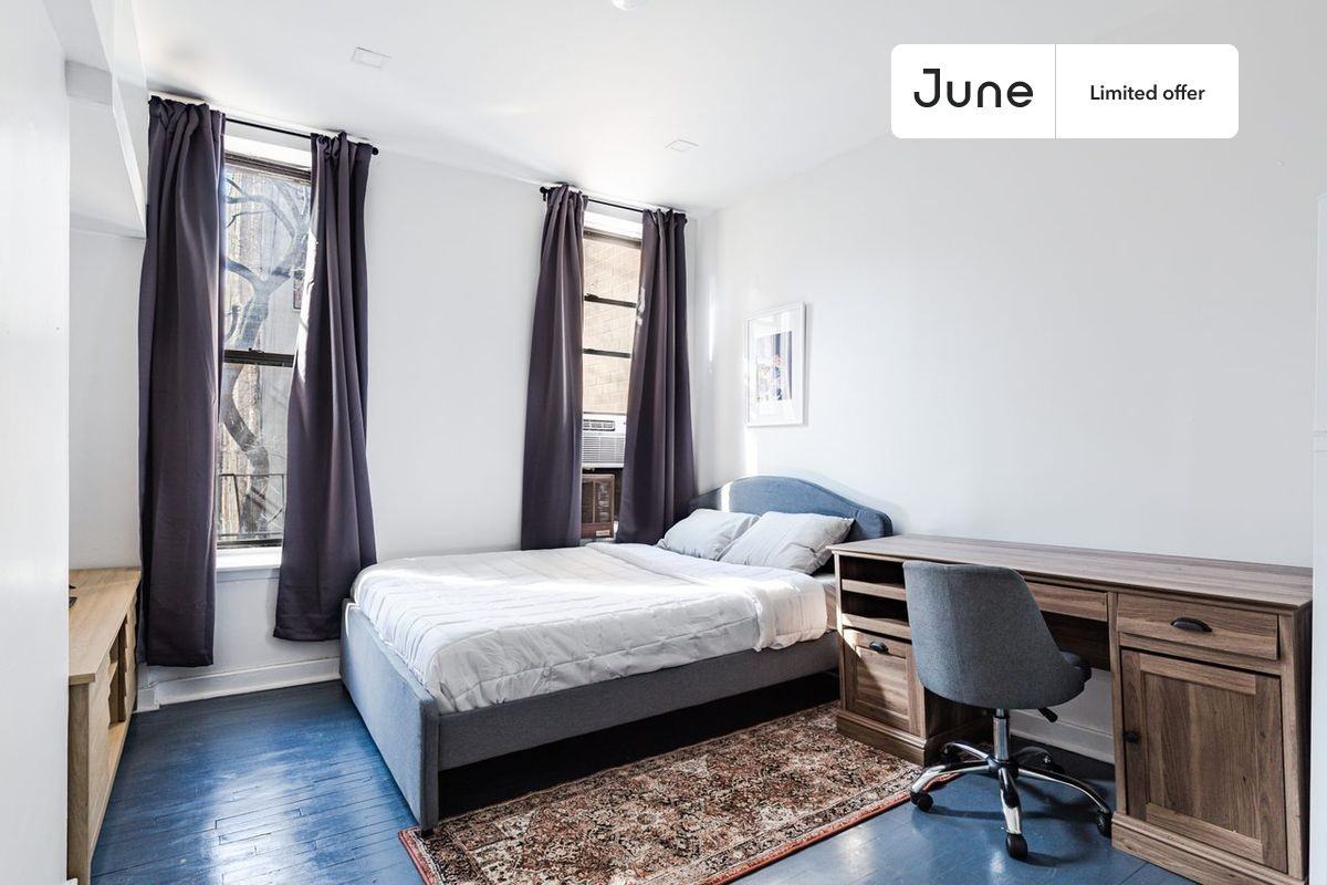 324 12 East 8 St. 13B, New York, NY 10009 Studio Apartment for 2,975