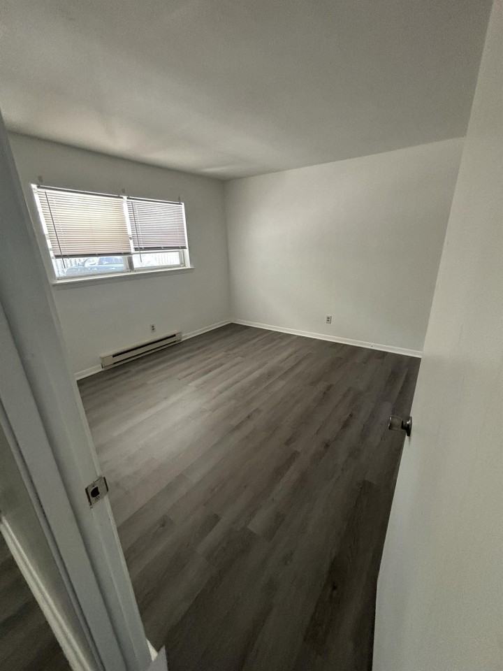 428 E Keys Ave #2 - Photo 2 of 9