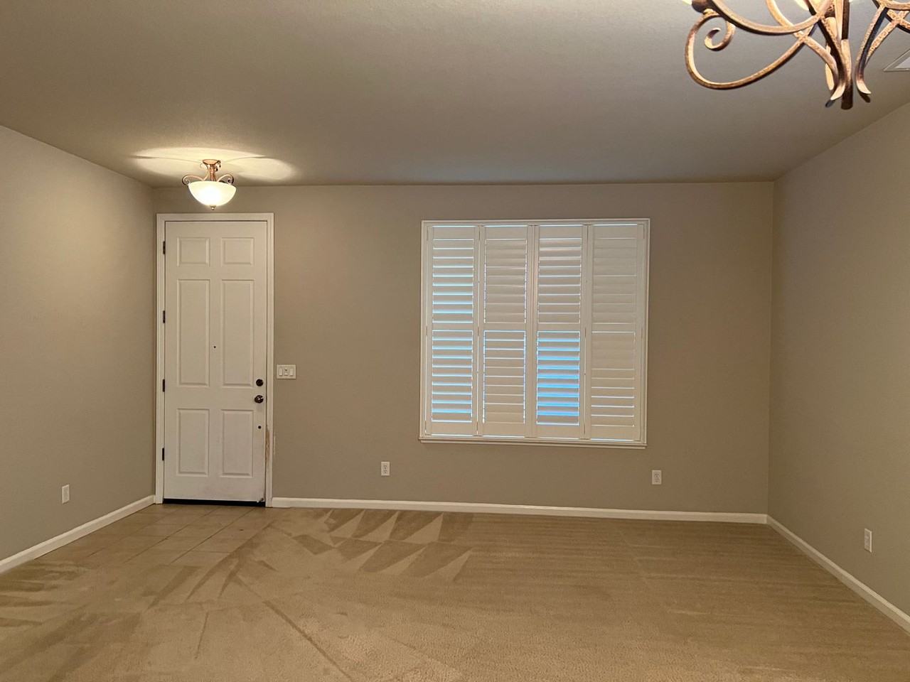 2338 Dunsley Cir - Photo 3 of 49