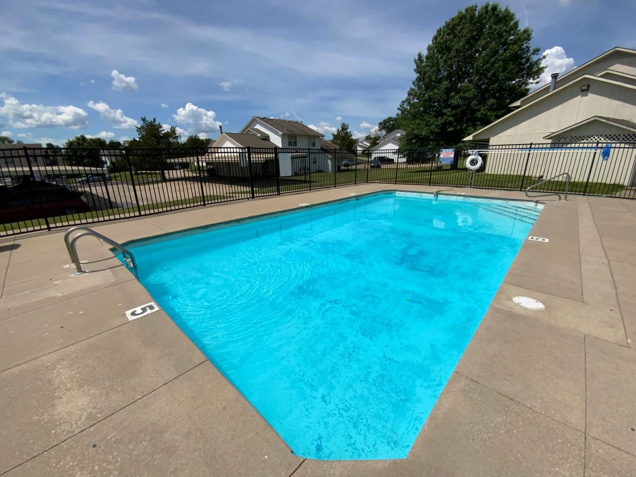 1713 Steamboat Ln #1713 - Photo 2 of 34